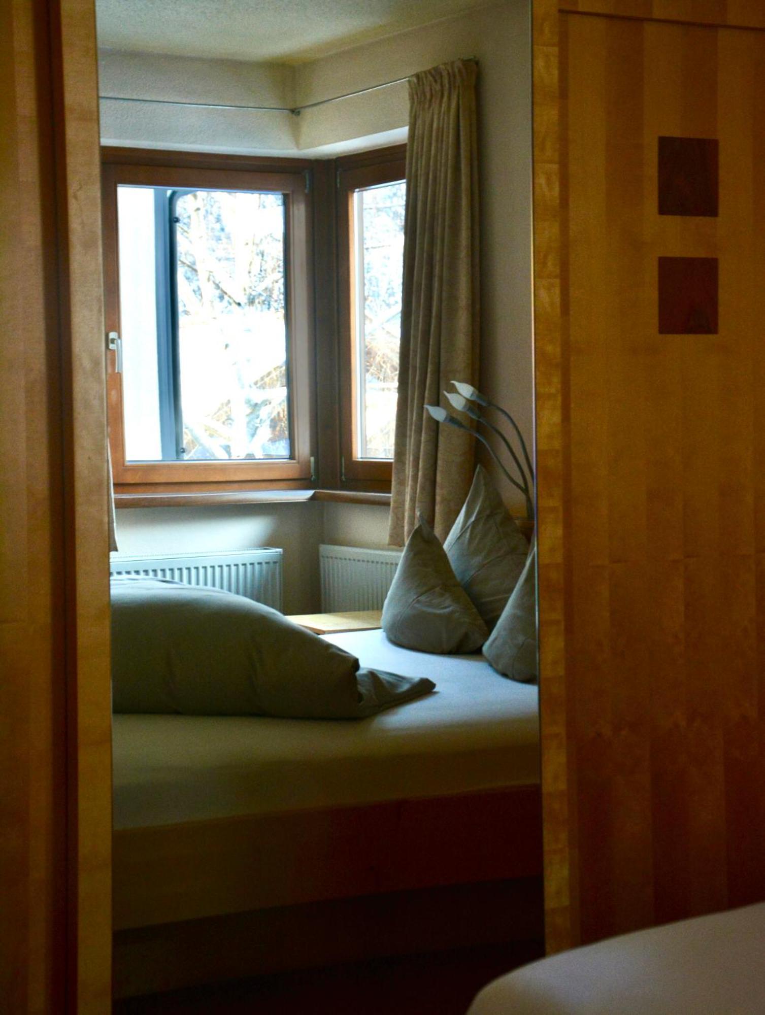 Haus Am Fang Panzió Sankt Anton am Arlberg Kültér fotó